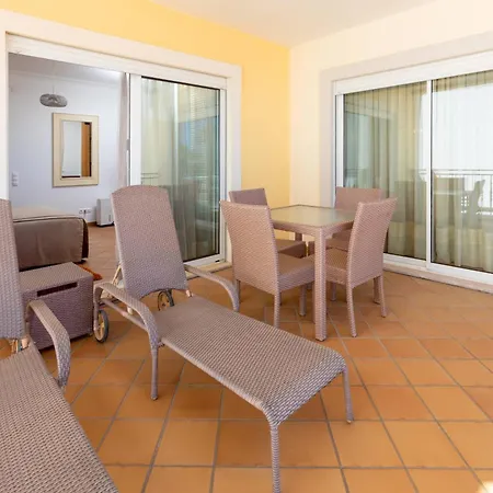 Sun And Waves Retreat, Del Rey A4 *